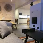 Ahosen Lomamoekit Сasa de vacaciones