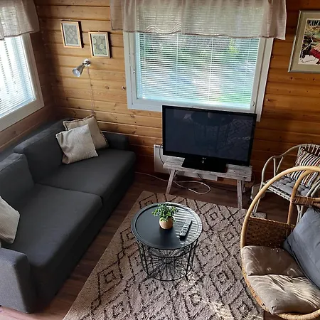 Dom wakacyjny Ahosen Lomamoekit *