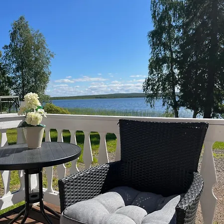 Dom wakacyjny Ahosen Lomamoekit Vikajärvi